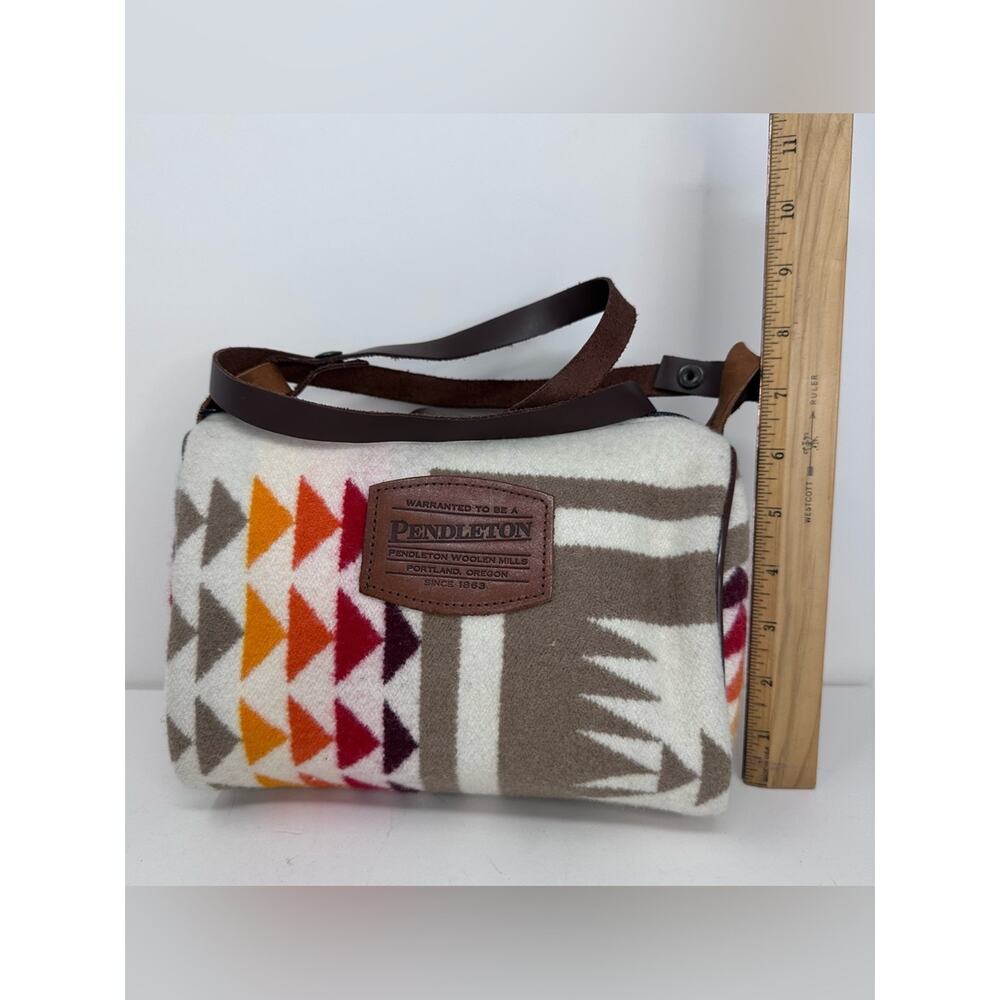 Pendleton Wool Light Weight Crossbody Bag Purse - Picture 3 of 9